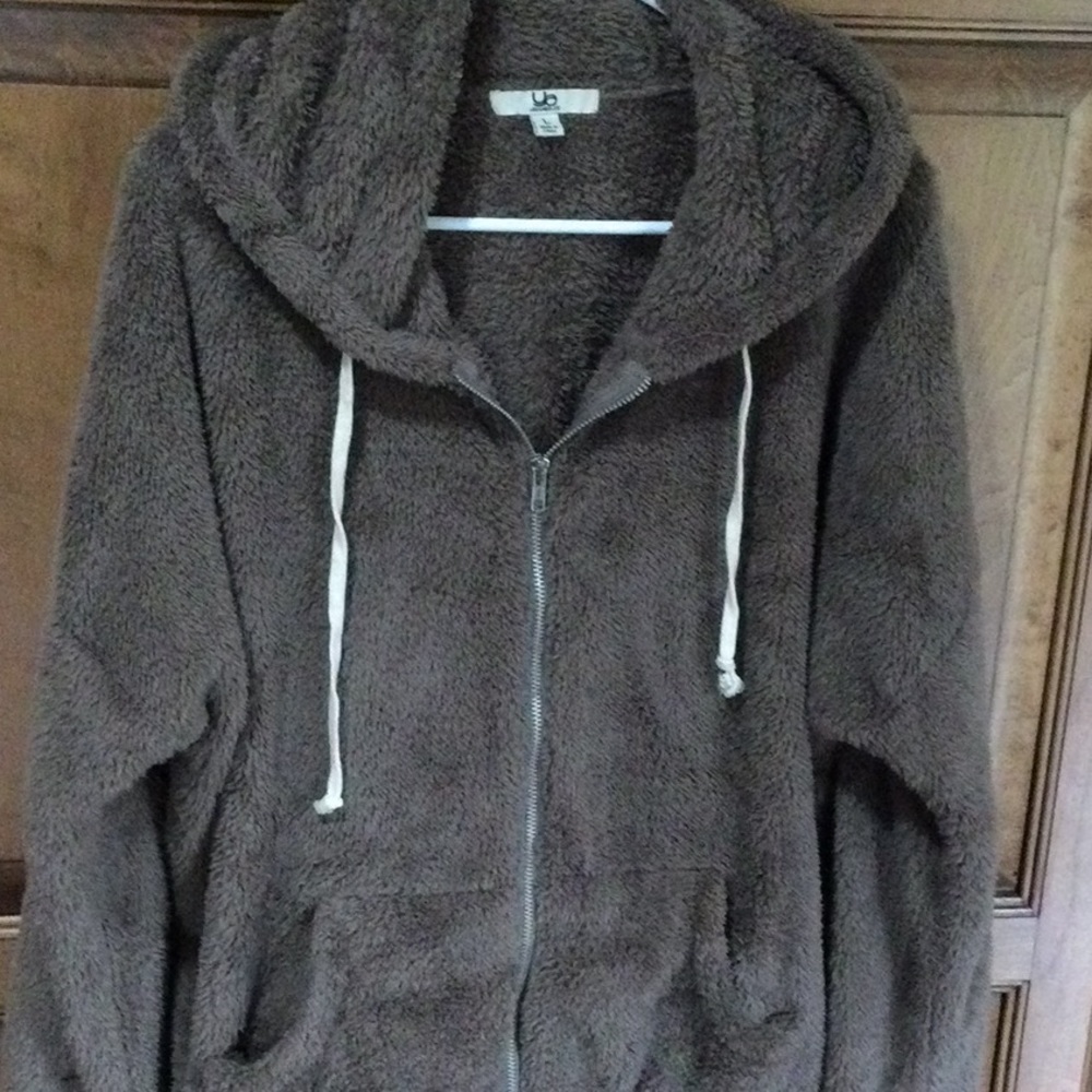 Brown zip up hoodie.